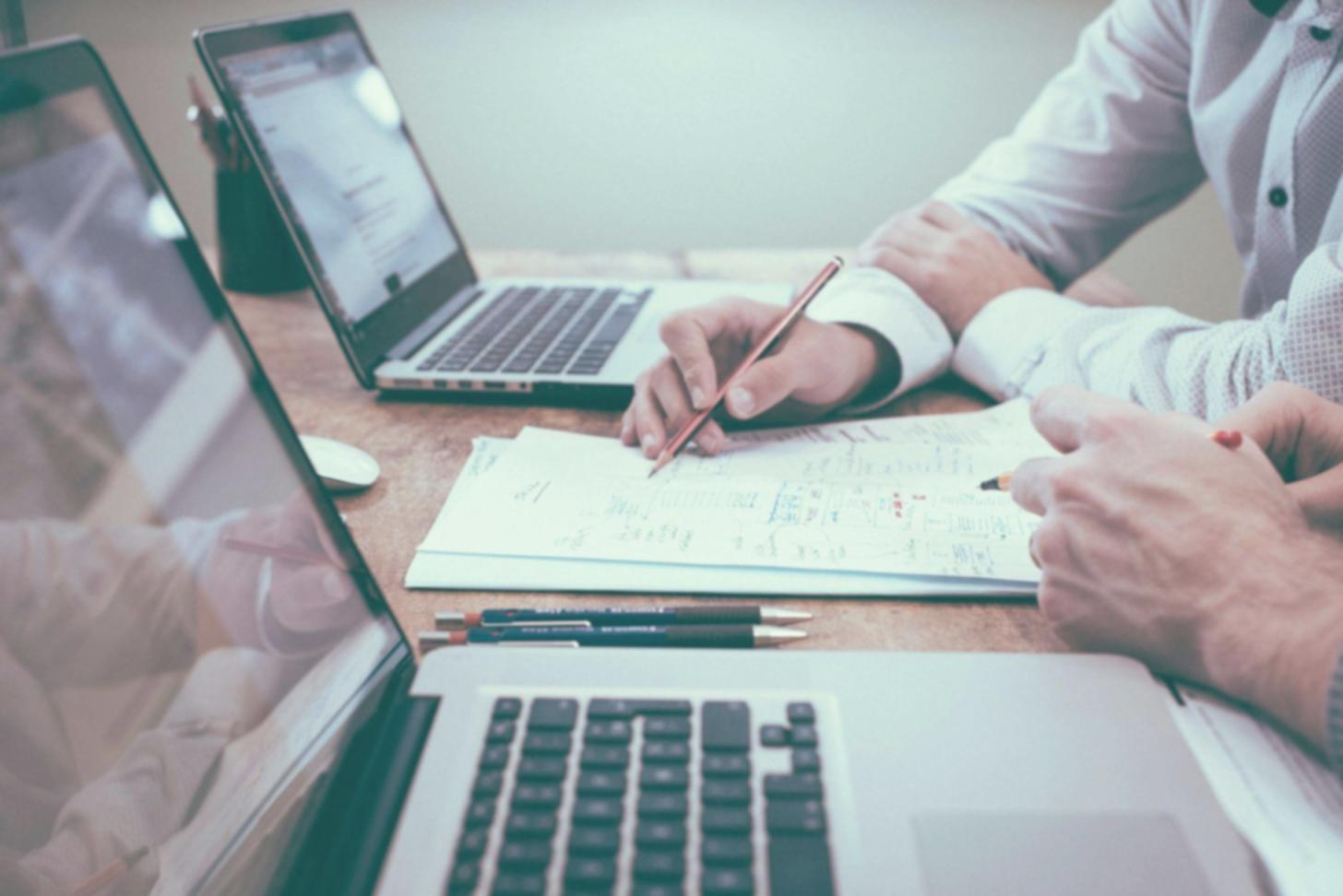 Finanzplanung und Kostenanalyse